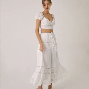 Elegant White Lace Trim Skirt